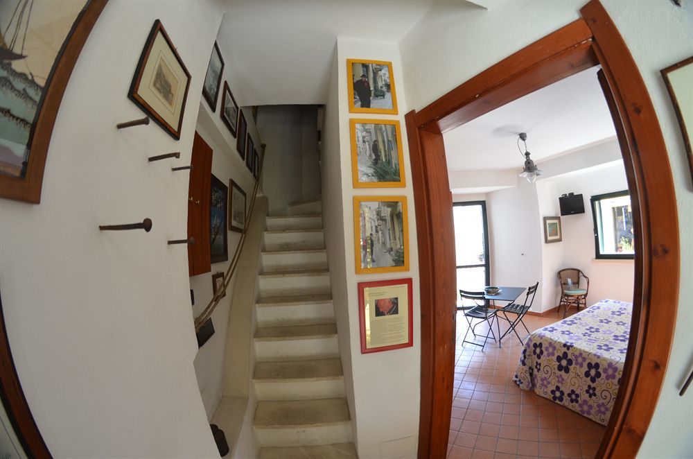 Le Piccole Grotte Bed & Breakfast Scilla Luaran gambar