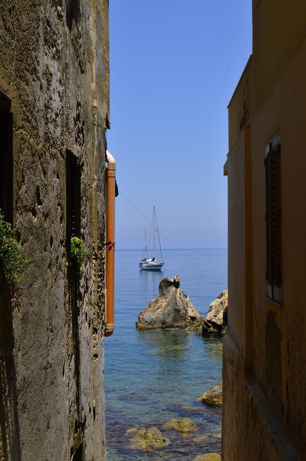Le Piccole Grotte Bed & Breakfast Scilla Luaran gambar