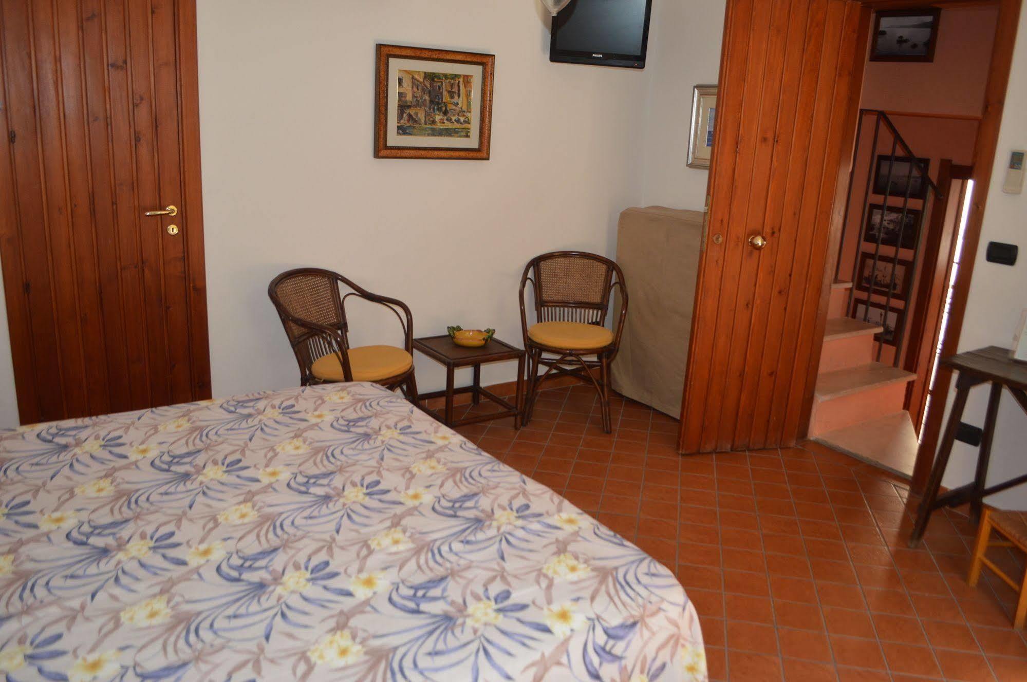 Le Piccole Grotte Bed & Breakfast Scilla Luaran gambar