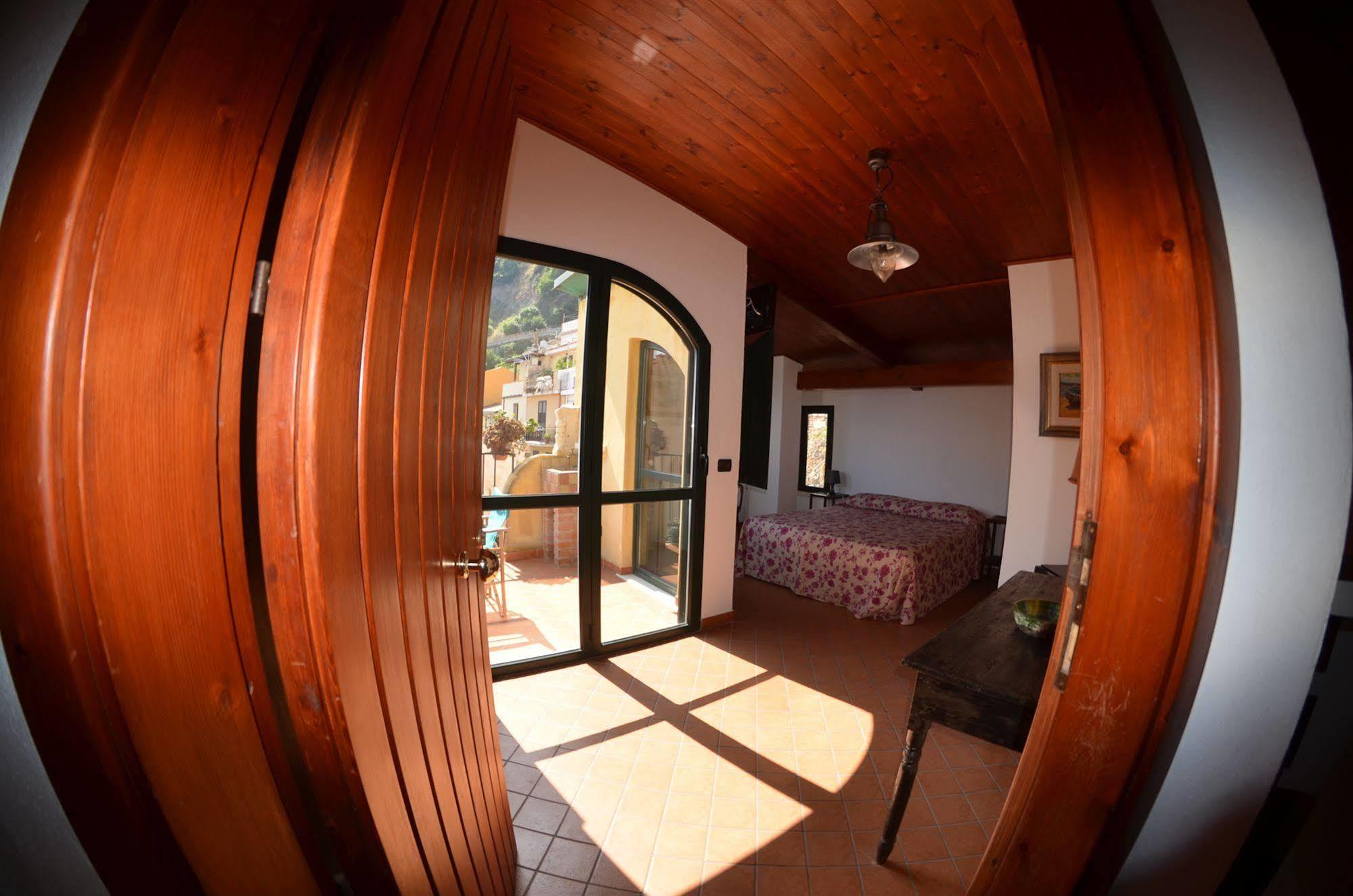 Le Piccole Grotte Bed & Breakfast Scilla Luaran gambar